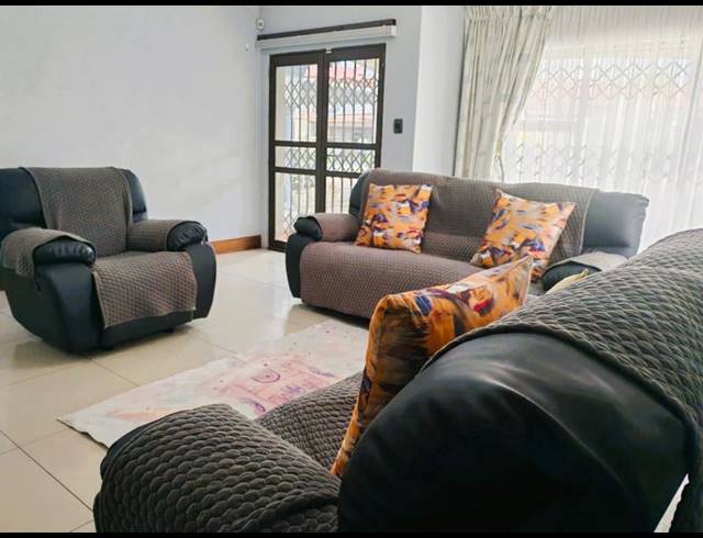 4 BEDROOM HOUSE FOR SALE IN VHARANANI